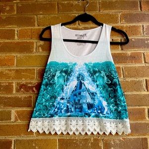 Large Lace Lined Woodstock Crop Tank